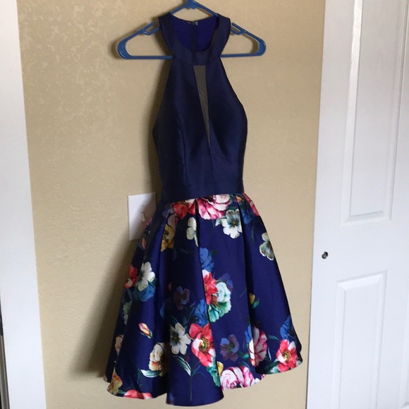 Prom (or other formal occasion) dress - Picture 1 of 1
